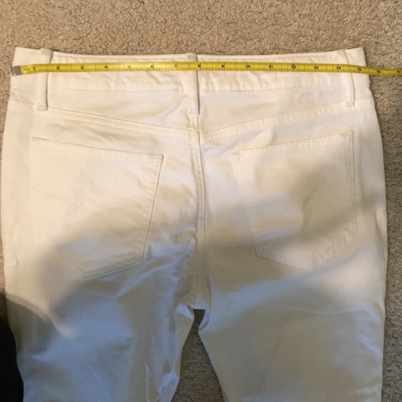 Gap sexy boot 6r white pants. - Picture 4 of 6